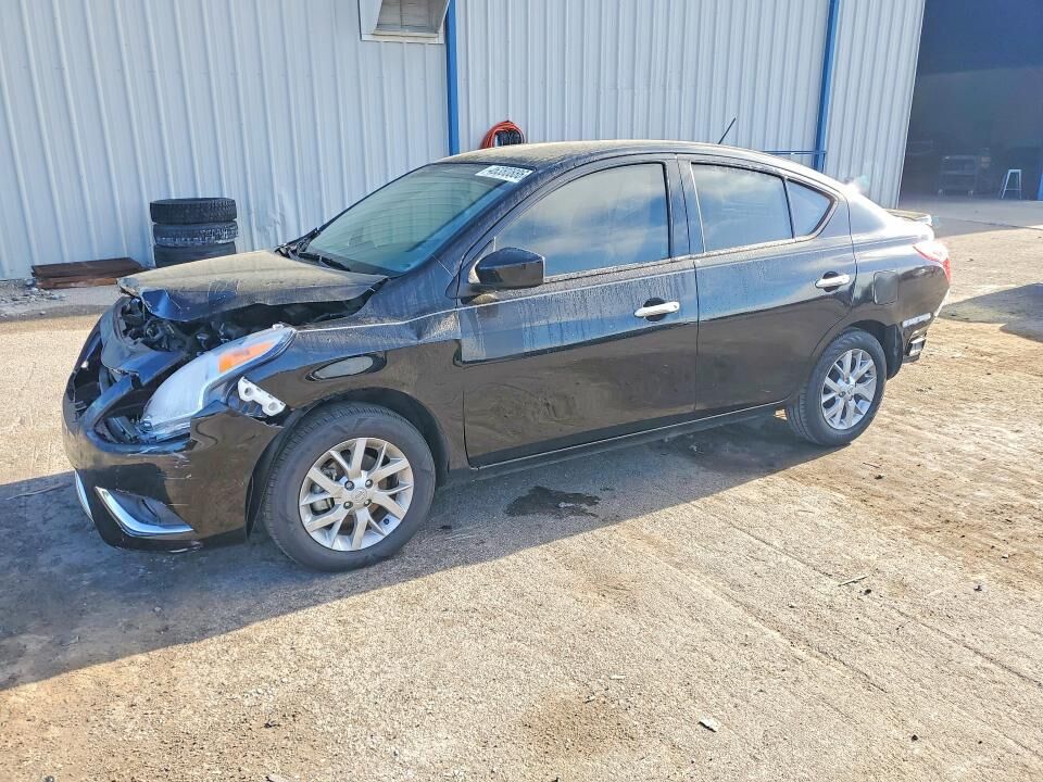 2018 NISSAN Versa