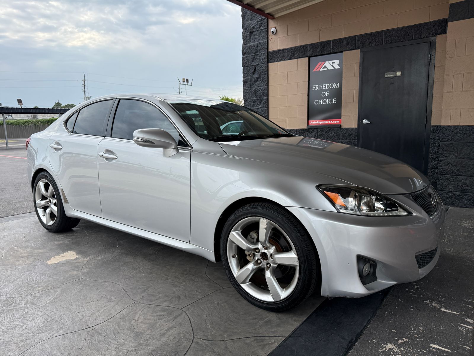 2012 LEXUS IS