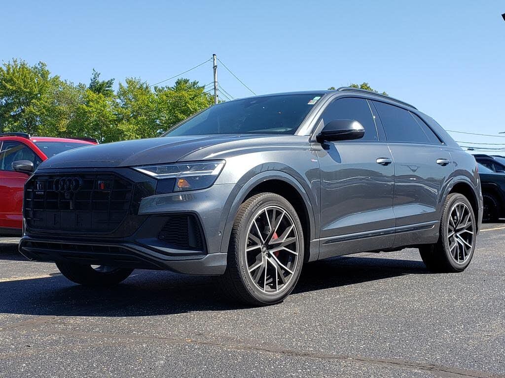 2022 AUDI Q8