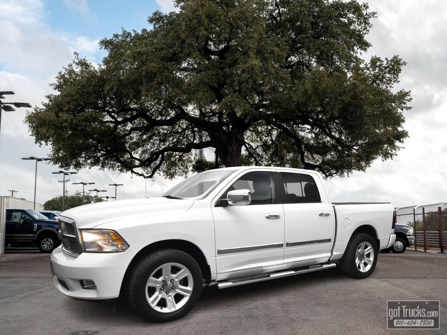 2012 DODGE Ram