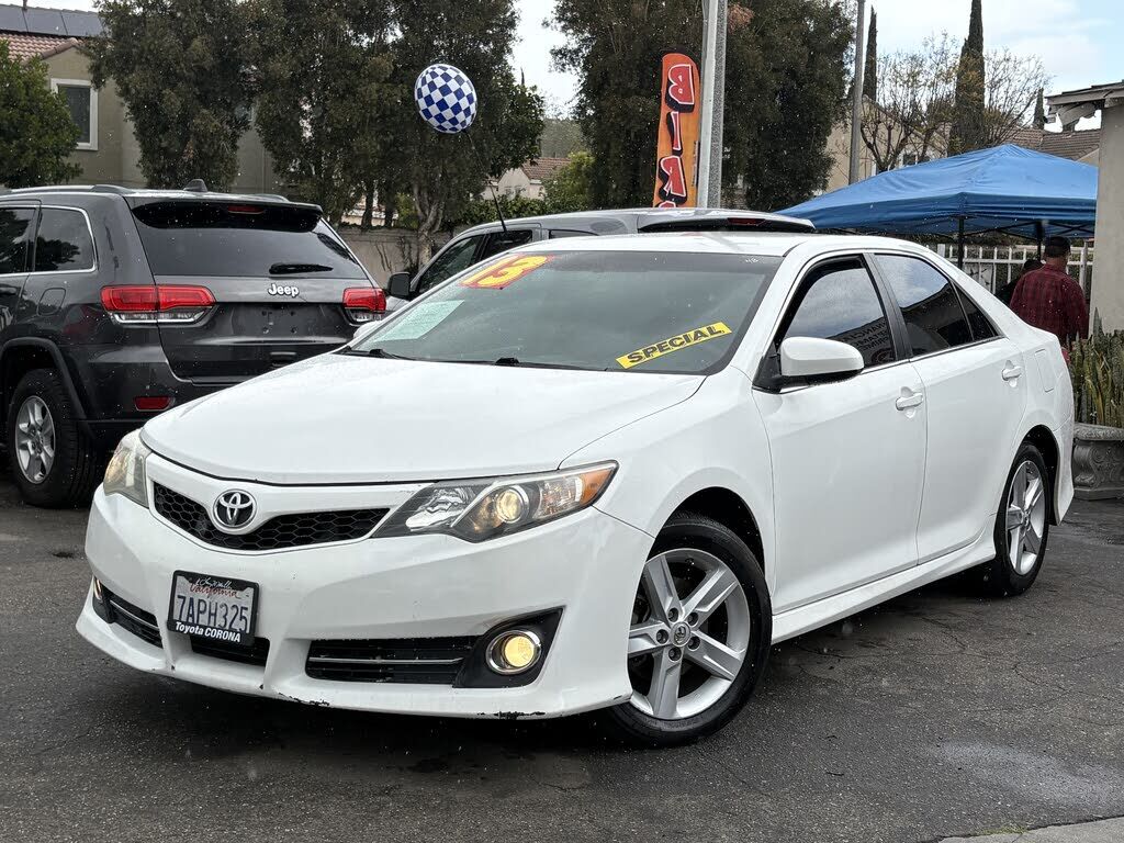 2013 TOYOTA Camry