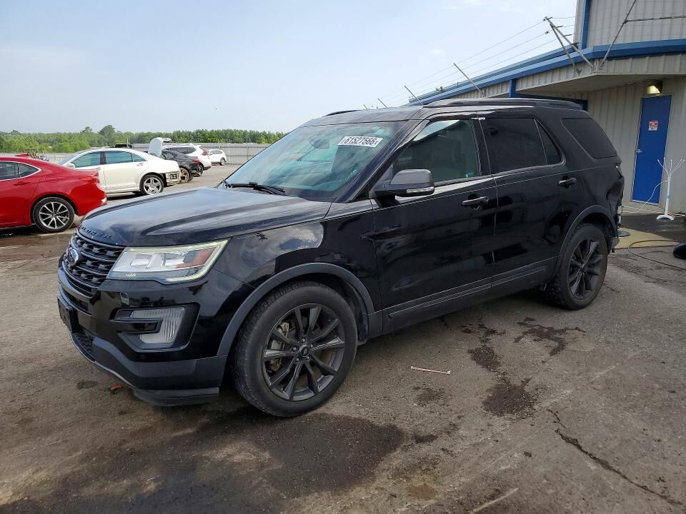 2017 FORD Explorer