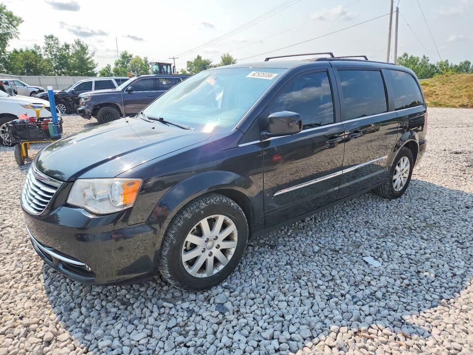 2014 CHRYSLER Town and Country