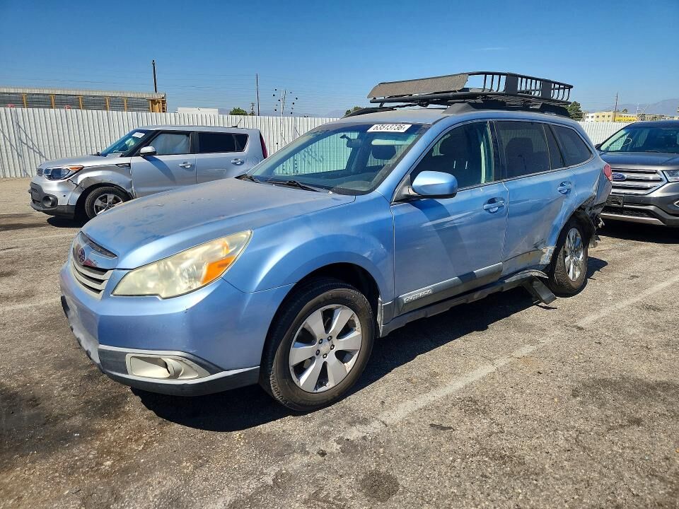 2011 SUBARU Outback