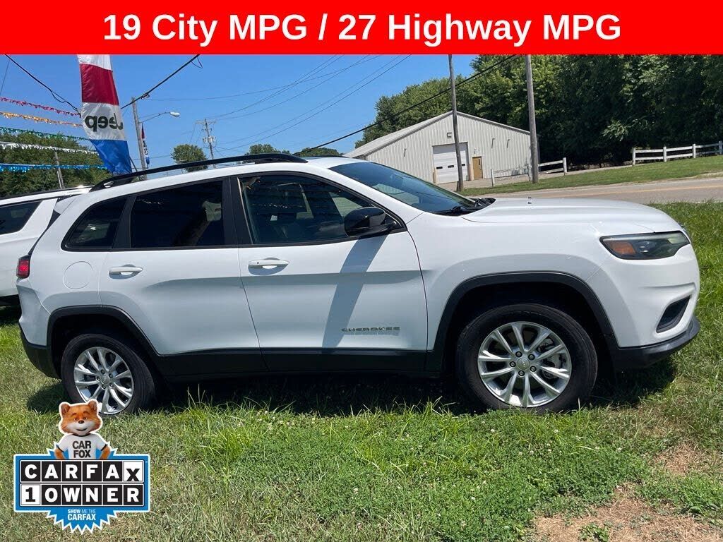 2022 JEEP Cherokee
