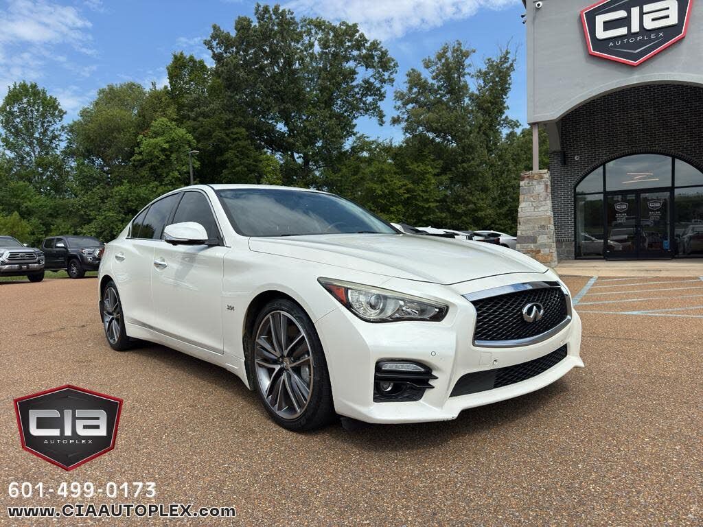 2017 INFINITI Q50