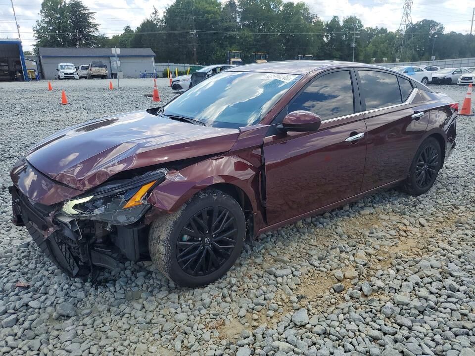 2025 NISSAN Altima