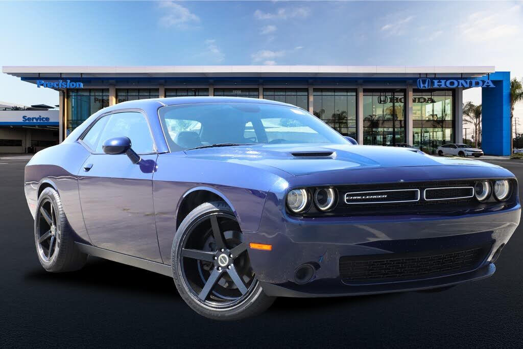 2016 DODGE Challenger