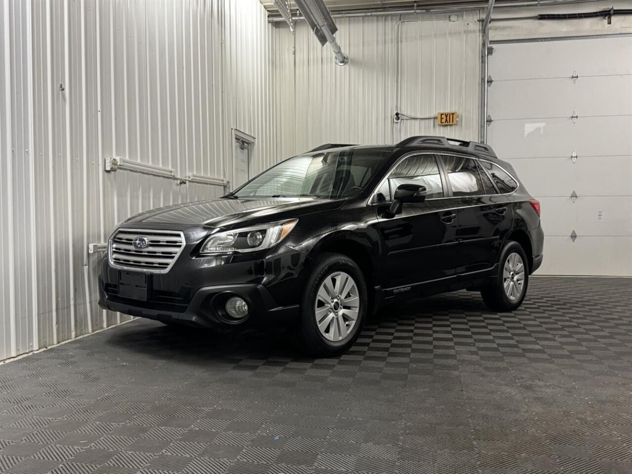 2017 SUBARU Outback