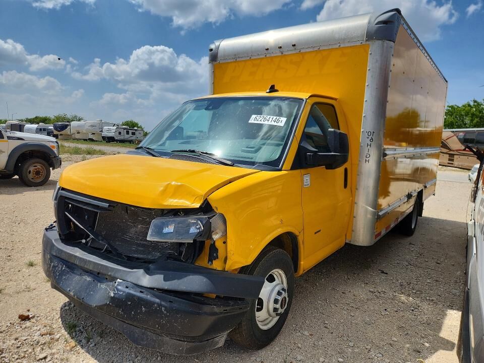 2022 GMC Savana