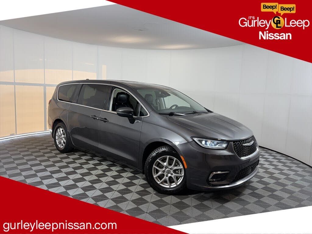 2023 CHRYSLER Pacifica