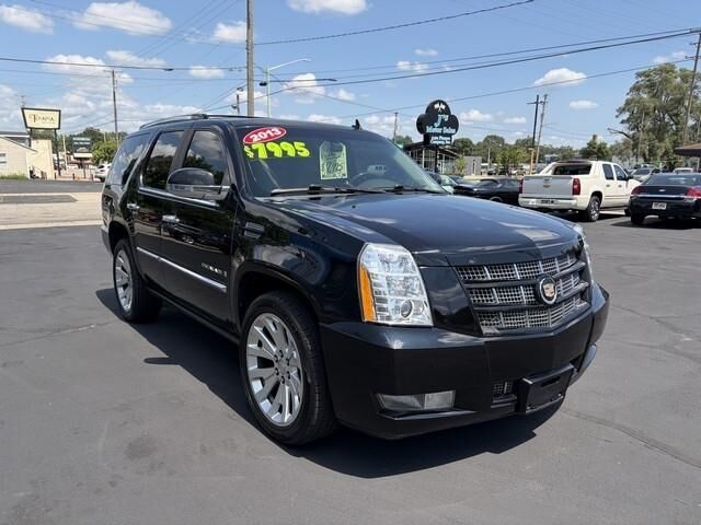 2013 CADILLAC Escalade