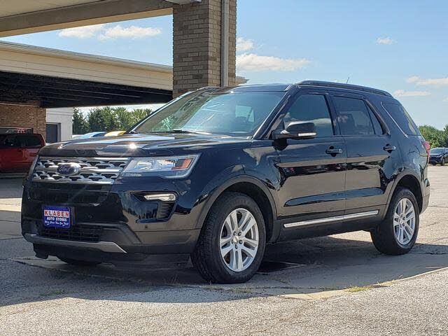 2019 FORD Explorer