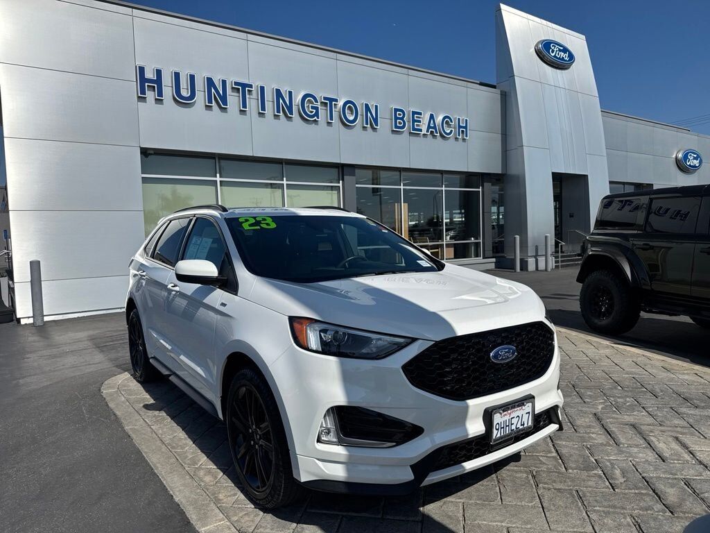 2023 FORD Edge