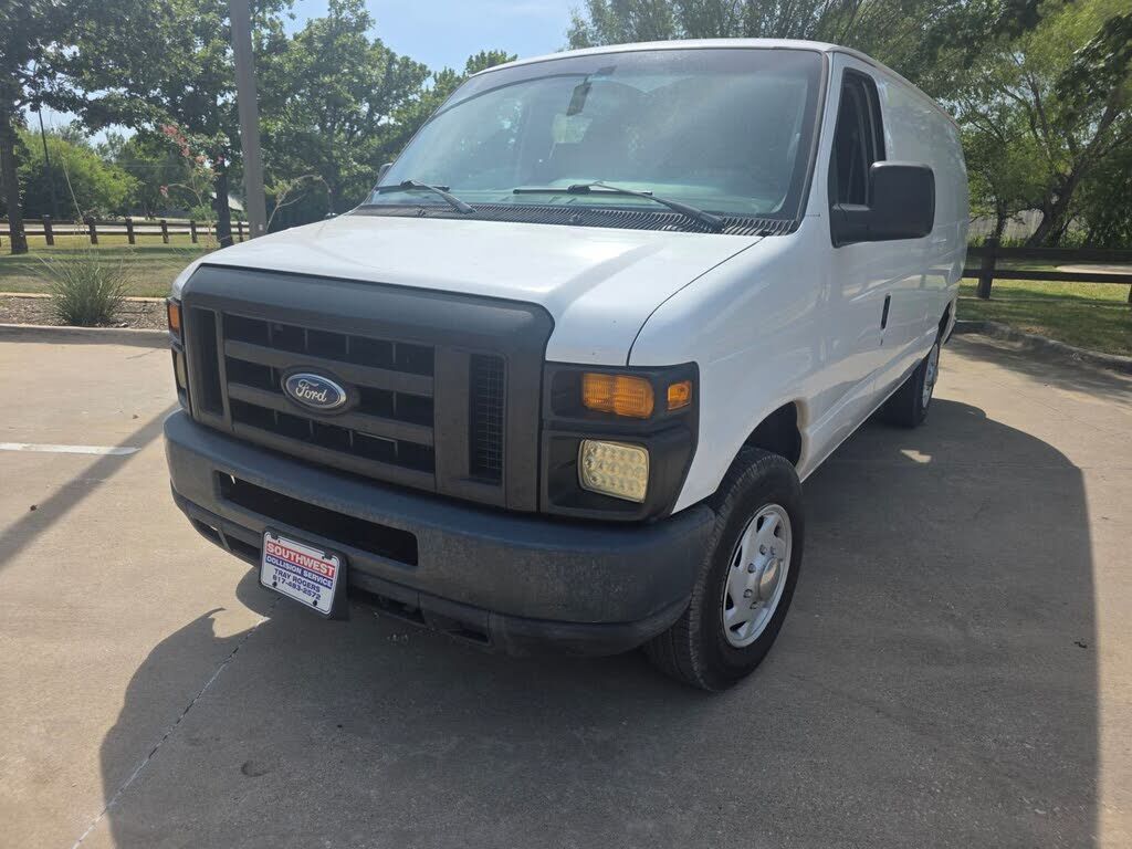 2011 FORD E-150