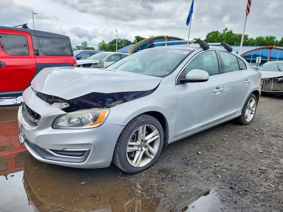 2015 VOLVO S60