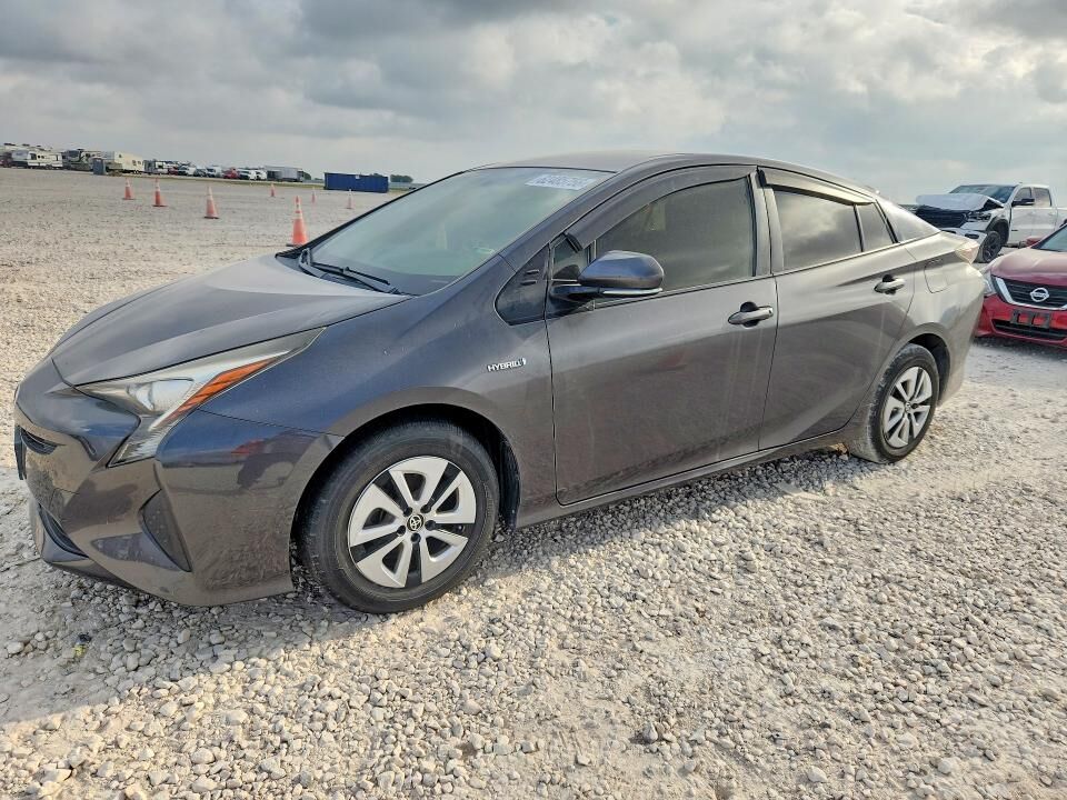 2016 TOYOTA PRIUS