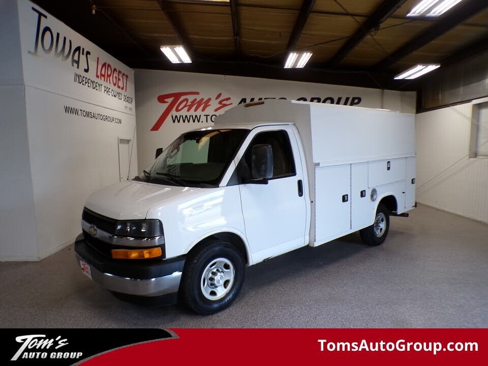 2017 CHEVROLET Express