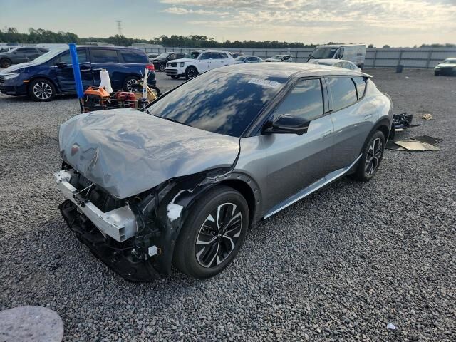 2024 KIA EV6