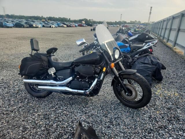 2019 HONDA VT750
