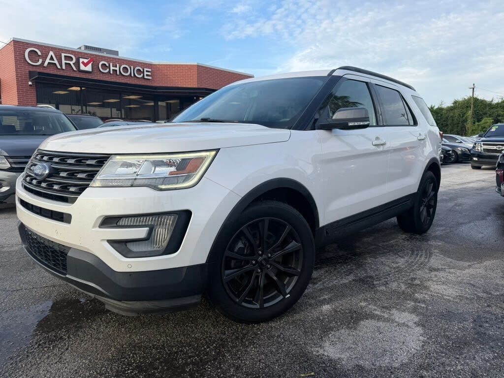 2017 FORD Explorer