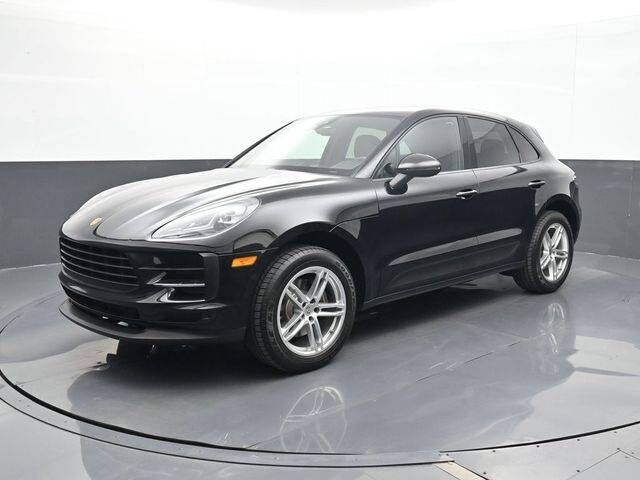 2020 PORSCHE Macan