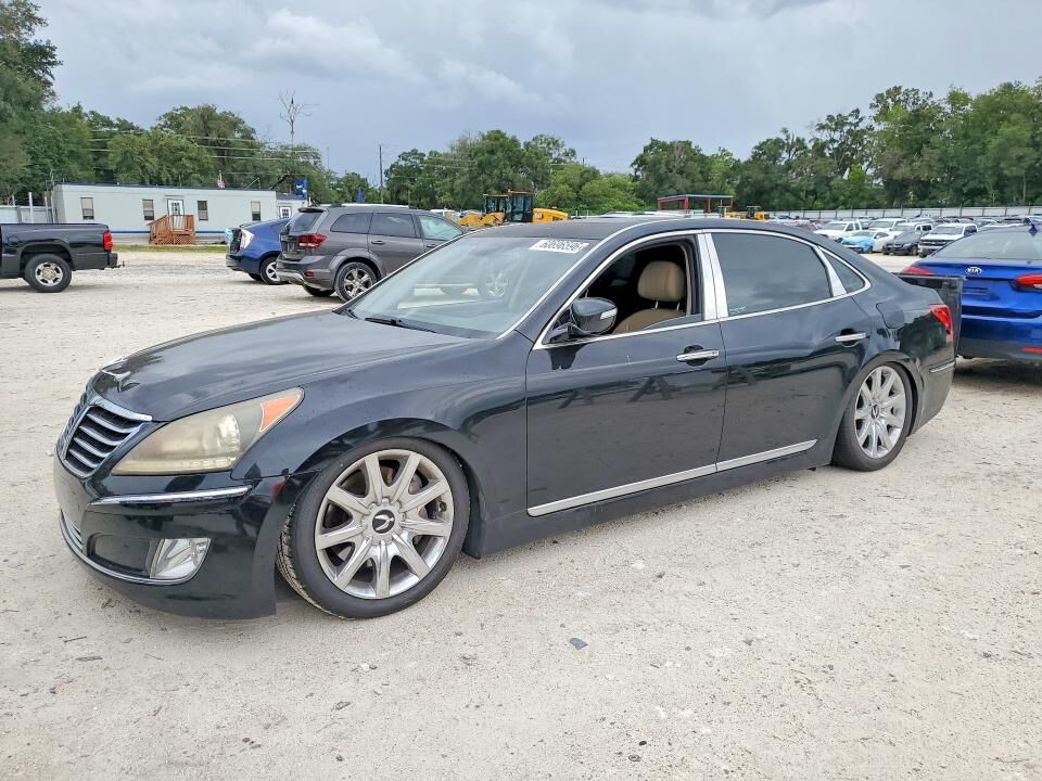 2013 HYUNDAI Equus