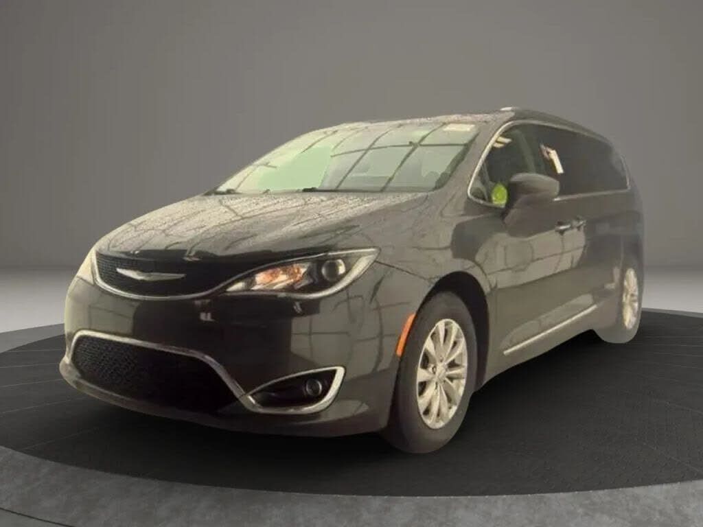2019 CHRYSLER Pacifica