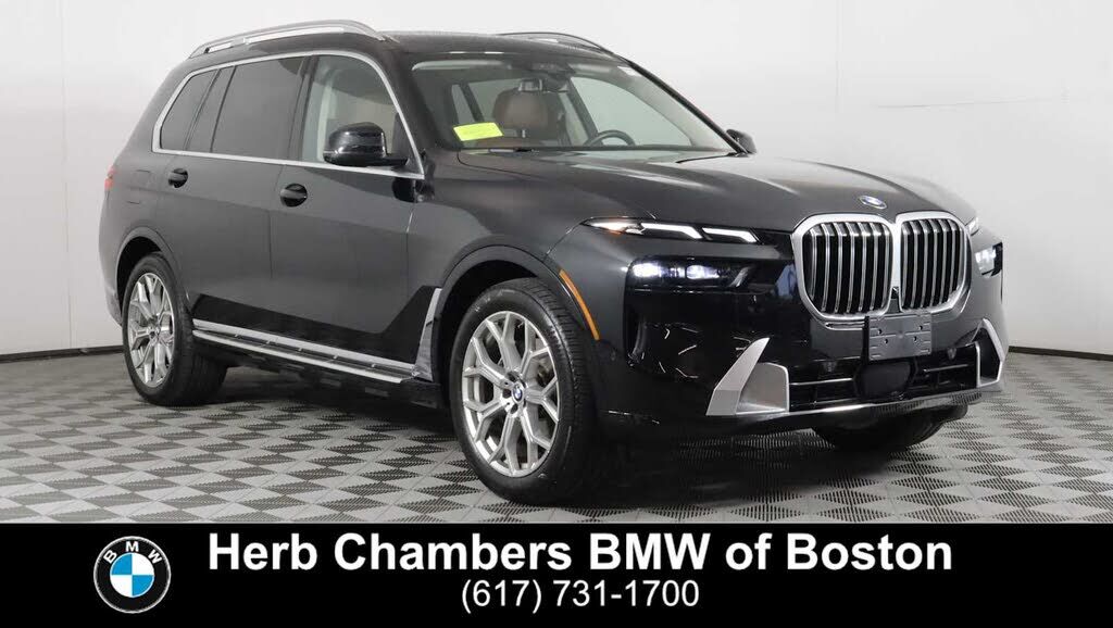 2023 BMW X7