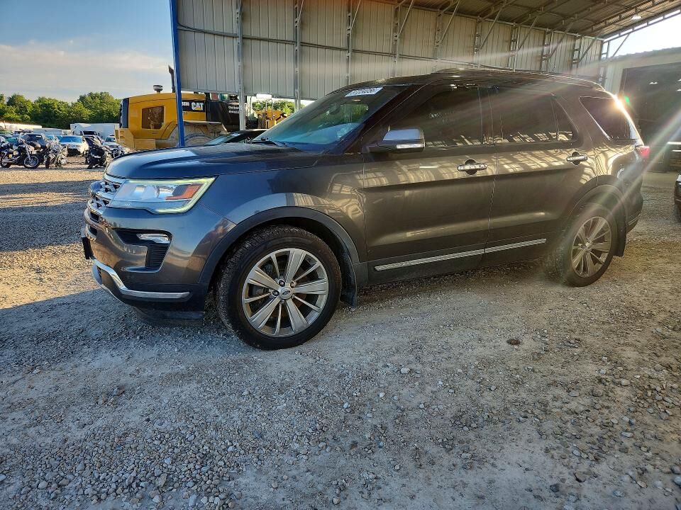 2018 FORD Explorer
