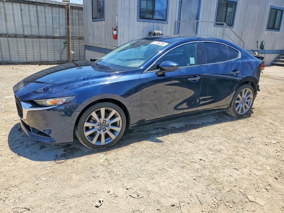 2021 MAZDA Mazda3