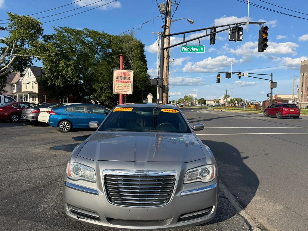 2013 CHRYSLER 300