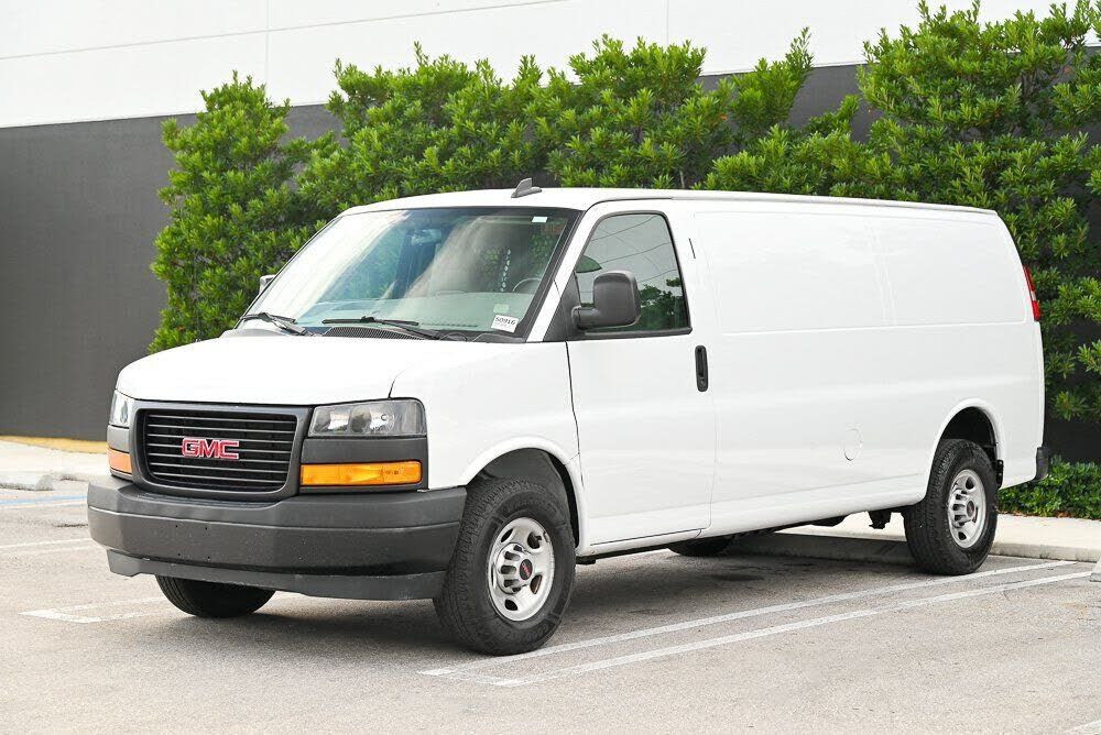 2022 GMC Savana
