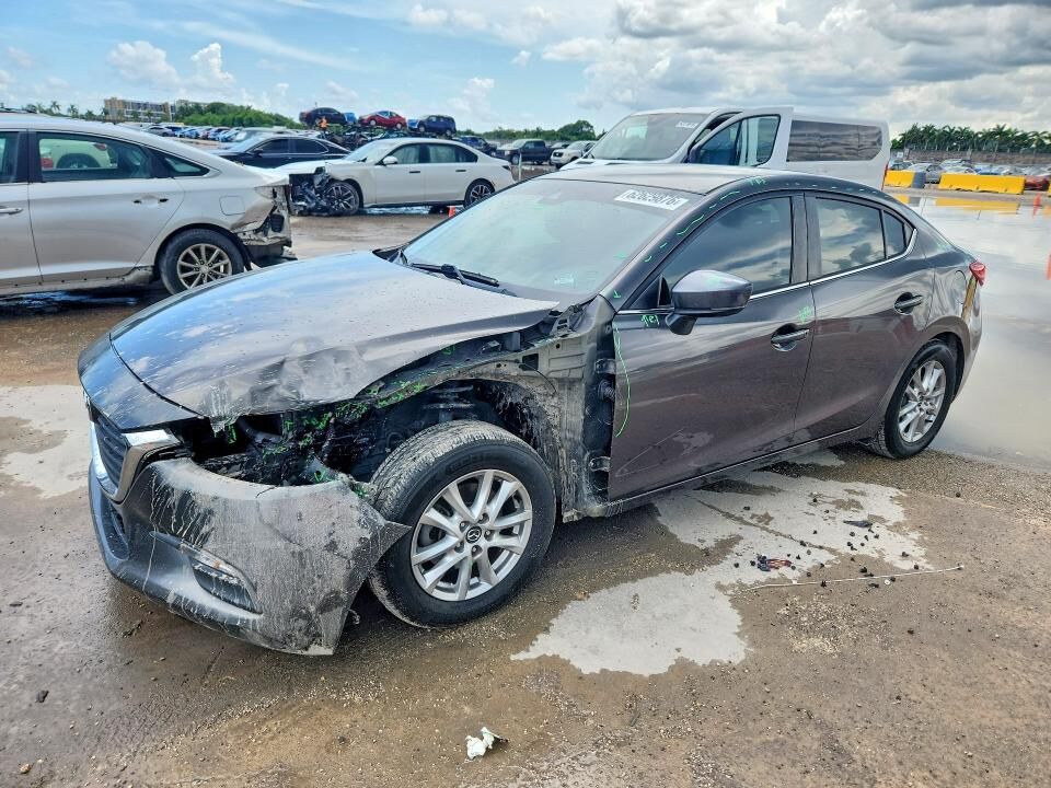 2018 MAZDA Mazda3