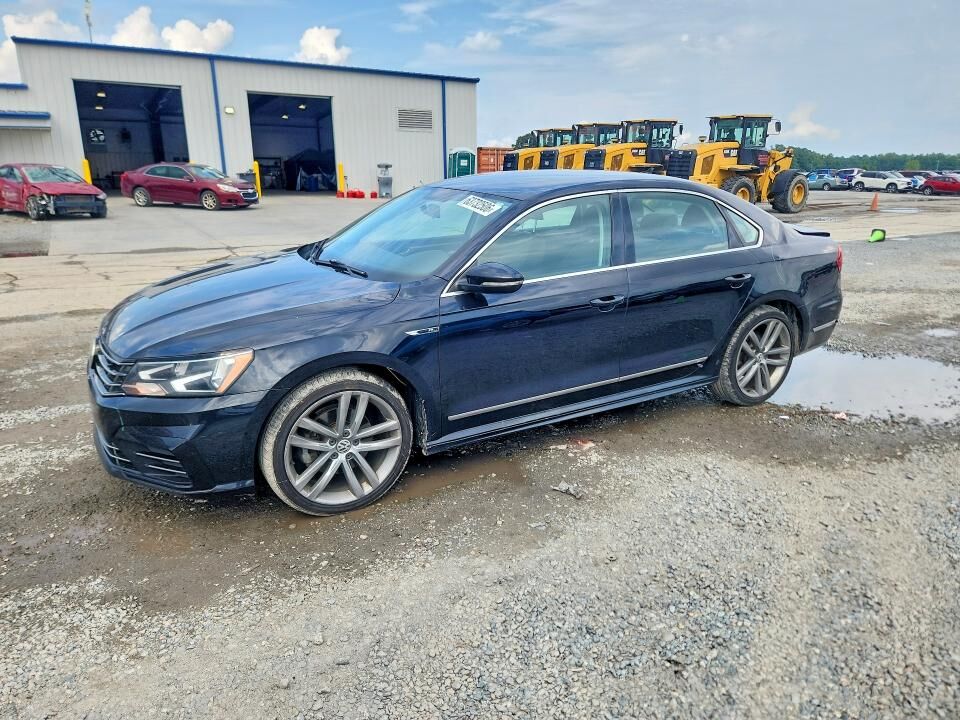 2017 VOLKSWAGEN Passat