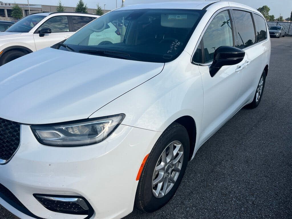 2024 CHRYSLER Pacifica