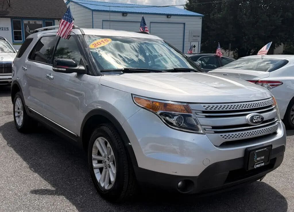 2015 FORD Explorer