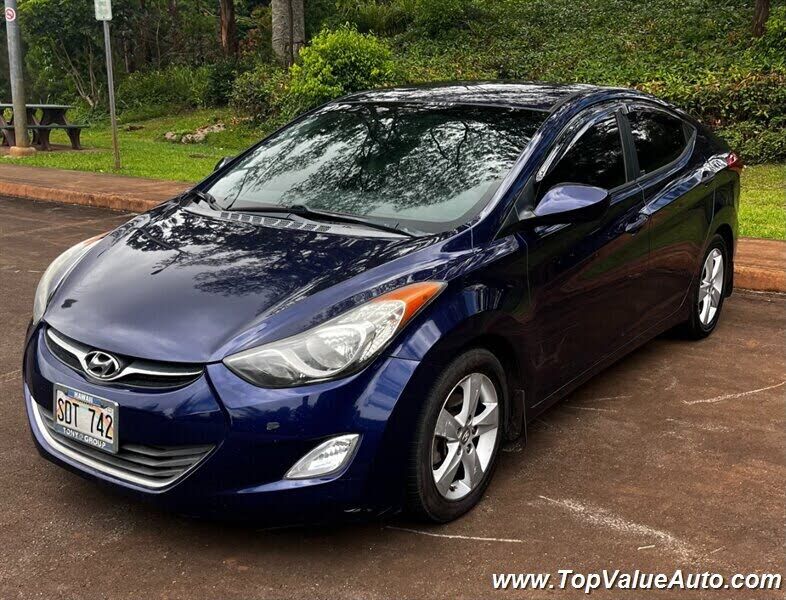 2013 HYUNDAI Elantra