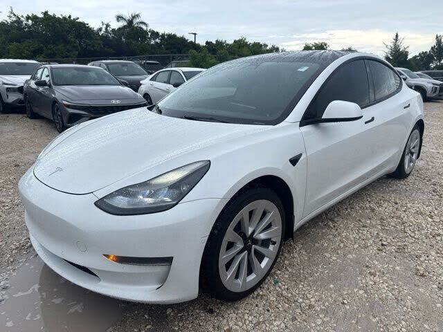 2022 TESLA Model 3