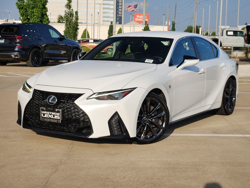 2021 LEXUS IS