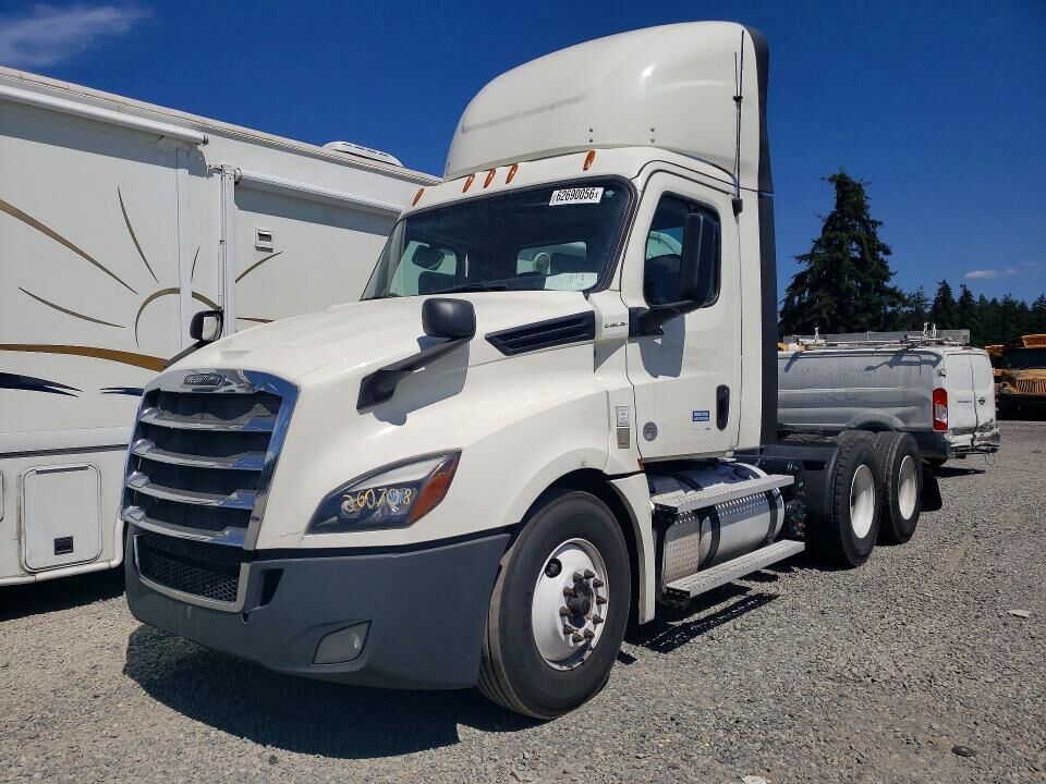 2019 FREIGHTLINER Cascadia