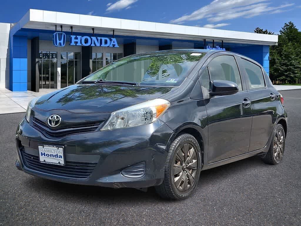 2013 TOYOTA Yaris