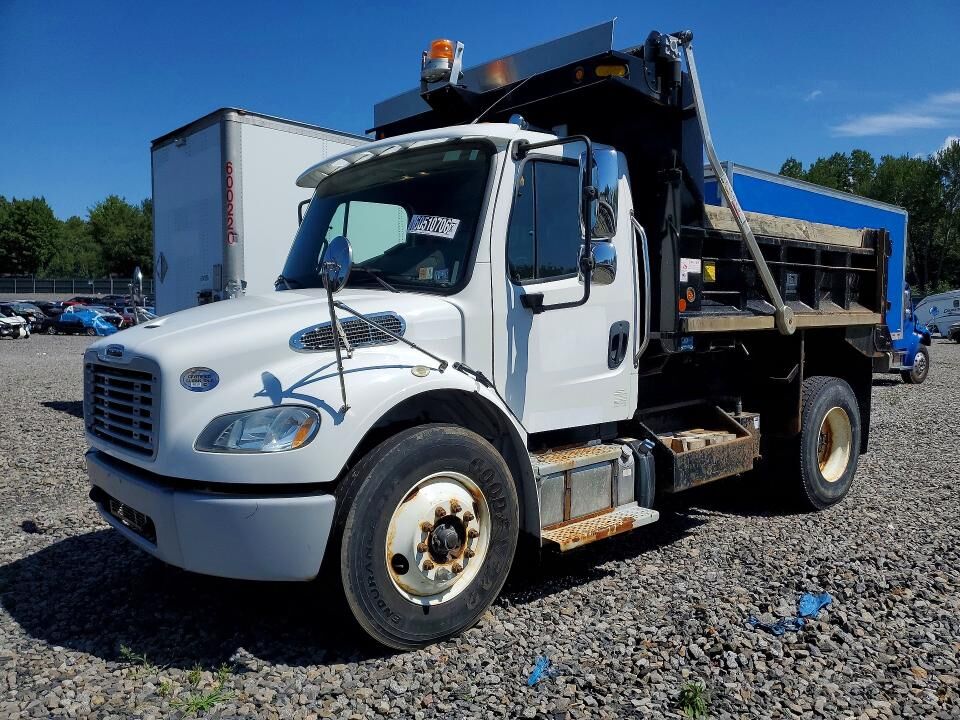 2017 FREIGHTLINER M2