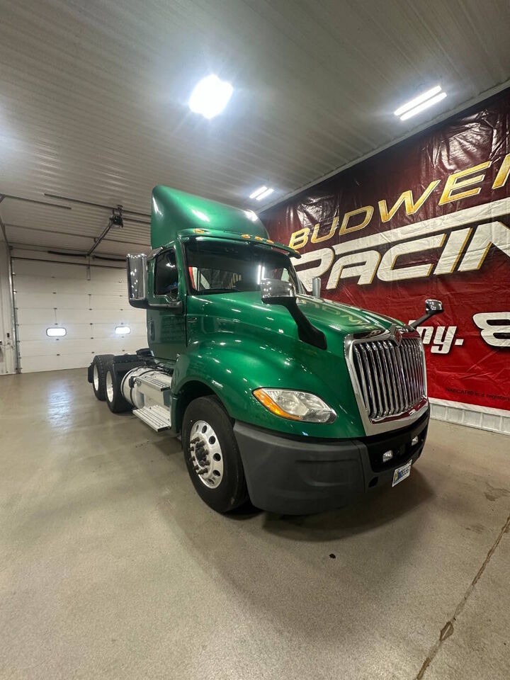 2019 INTERNATIONAL LT625