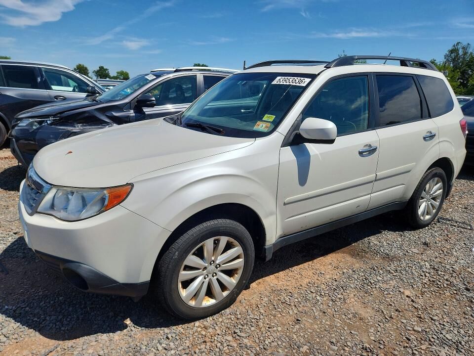 2013 SUBARU Forester