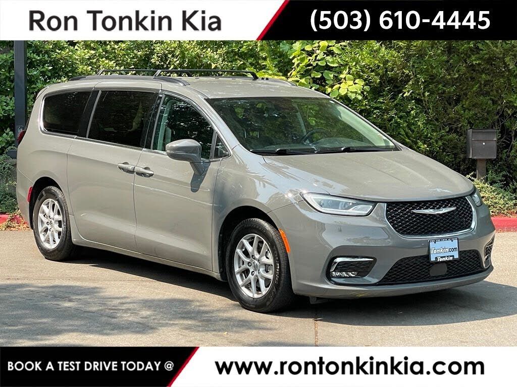 2022 CHRYSLER Pacifica