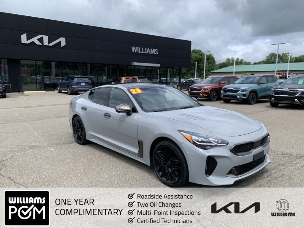2023 KIA Stinger