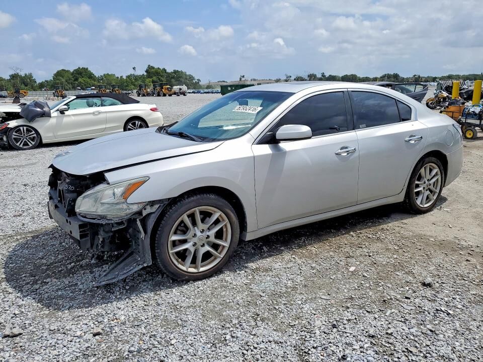 2014 NISSAN Maxima
