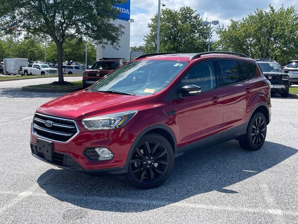 2017 FORD Escape