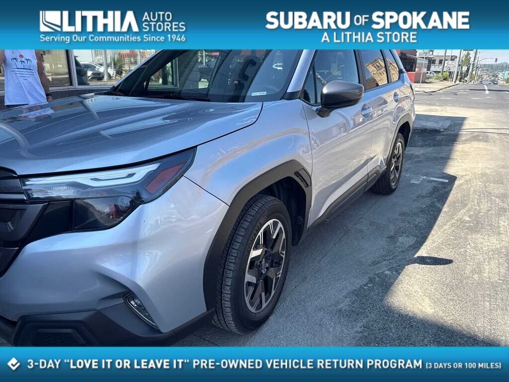 2025 SUBARU Forester